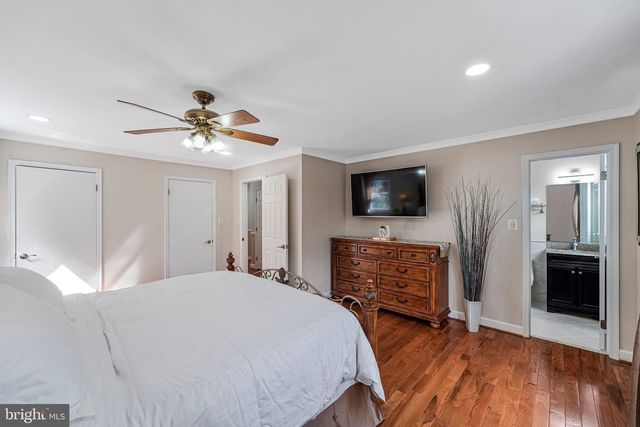 5425 GOVERNOR YEARDLEY DR, Fairfax, VA 22032