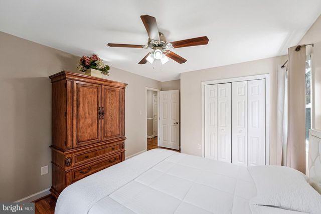 5425 GOVERNOR YEARDLEY DR, Fairfax, VA 22032