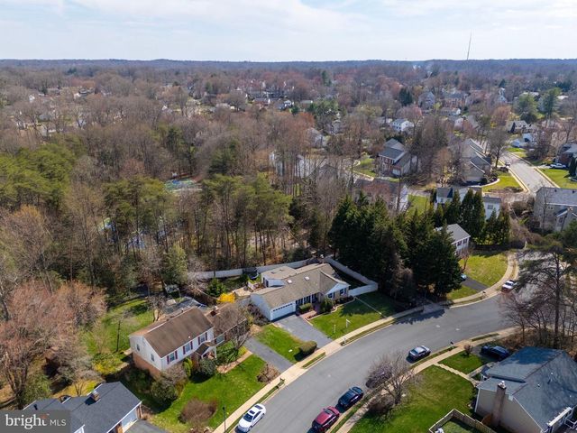 5425 GOVERNOR YEARDLEY DR, Fairfax, VA 22032