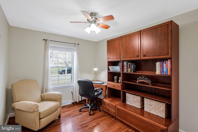 5425 GOVERNOR YEARDLEY DR, Fairfax, VA 22032