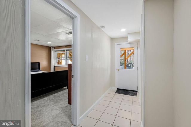 5425 GOVERNOR YEARDLEY DR, Fairfax, VA 22032