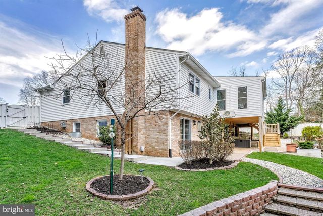 5425 GOVERNOR YEARDLEY DR, Fairfax, VA 22032