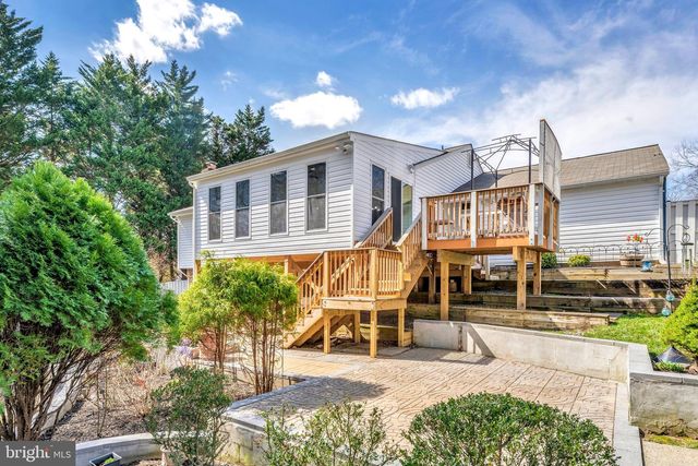 5425 GOVERNOR YEARDLEY DR, Fairfax, VA 22032