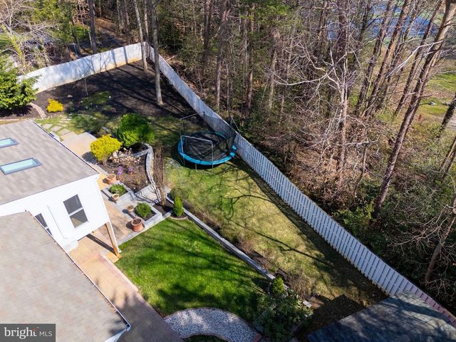 5425 GOVERNOR YEARDLEY DR, Fairfax, VA 22032