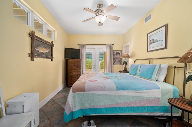 979 Banyan Beach Dr, Port Aransas, TX 78373