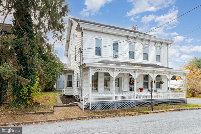 302 JUNIATA ST, Dauphin, PA 17018