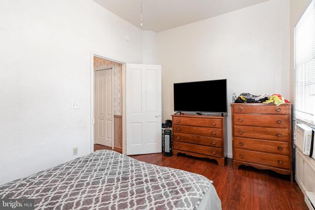 302 JUNIATA ST, Dauphin, PA 17018