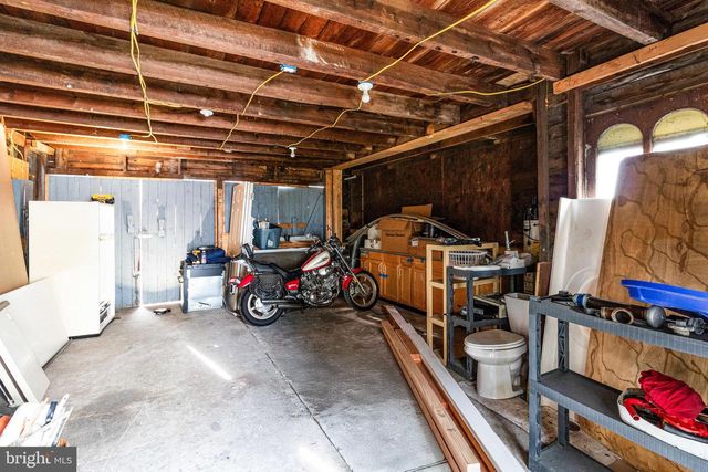 302 JUNIATA ST, Dauphin, PA 17018