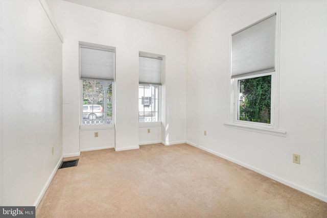 302 JUNIATA ST, Dauphin, PA 17018