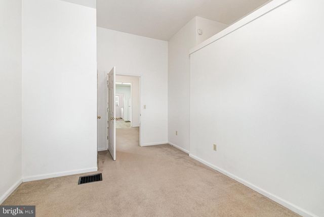 302 JUNIATA ST, Dauphin, PA 17018