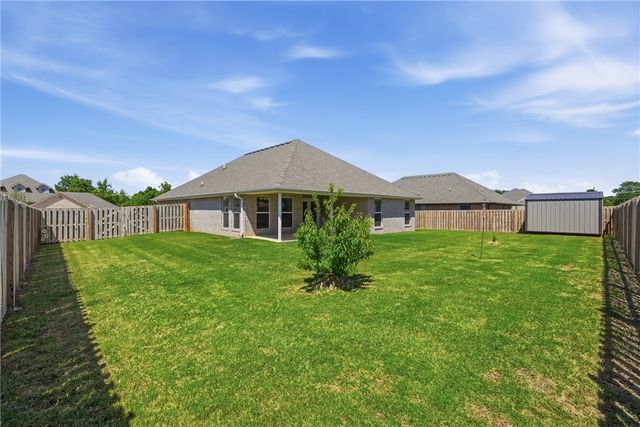 2307 Parnell Street, Pea Ridge, AR 72751