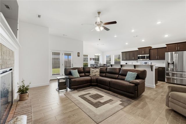 2307 Parnell Street, Pea Ridge, AR 72751