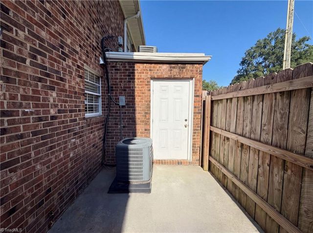 1311 Meadowview Road B, Greensboro, NC 27403