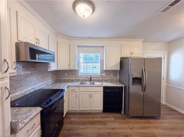 1311 Meadowview Road B, Greensboro, NC 27403