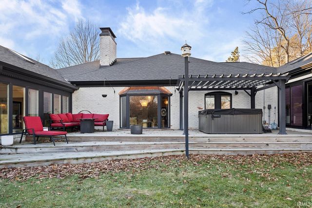 52 Eagle Crest Court, West Lafayette, IN 47906