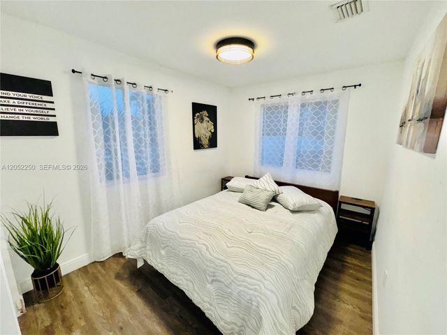 1520 SW 22nd Avenue, Miami, FL 33145