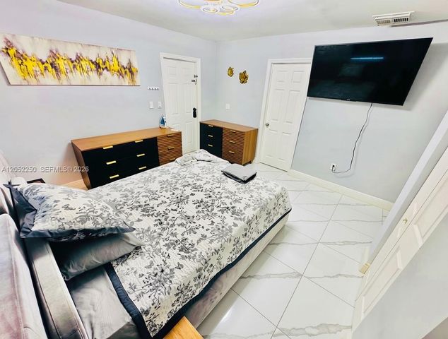 1520 SW 22nd Avenue, Miami, FL 33145