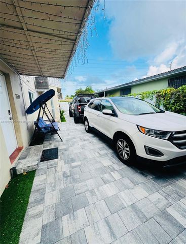 1520 SW 22nd Avenue, Miami, FL 33145
