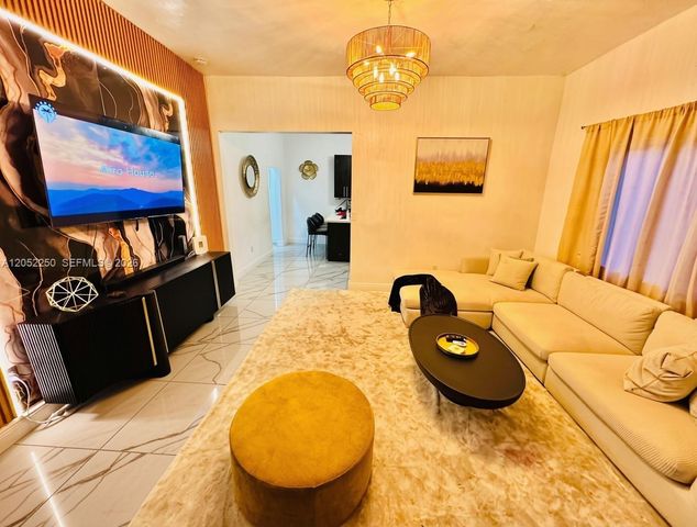1520 SW 22nd Avenue, Miami, FL 33145