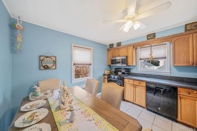 180 25th Street, Copiague, NY 11726