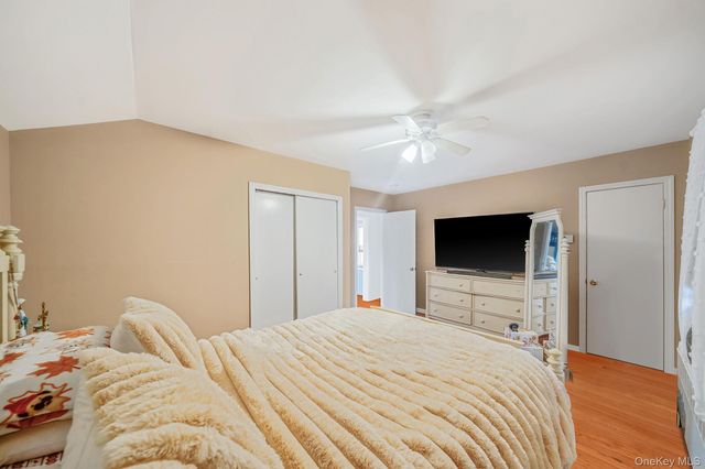 180 25th Street, Copiague, NY 11726