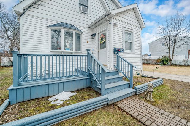 180 25th Street, Copiague, NY 11726