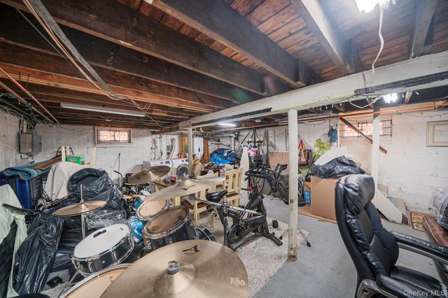 180 25th Street, Copiague, NY 11726