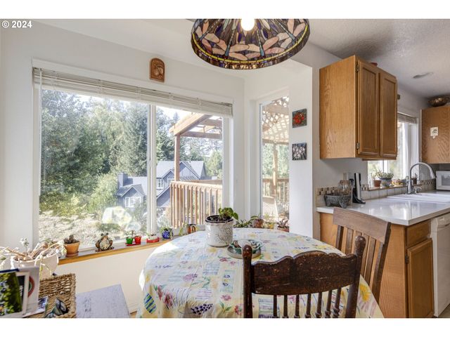 515 Se PALMER Ln, Dayton, OR 97114