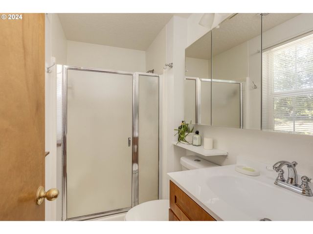 515 Se PALMER Ln, Dayton, OR 97114