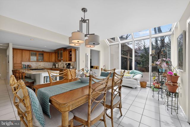 43 SOUTHWOOD DR, Cherry Hill, NJ 08003