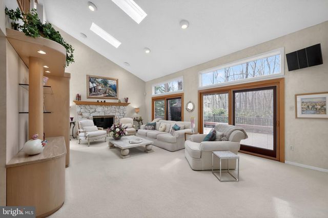 43 SOUTHWOOD DR, Cherry Hill, NJ 08003