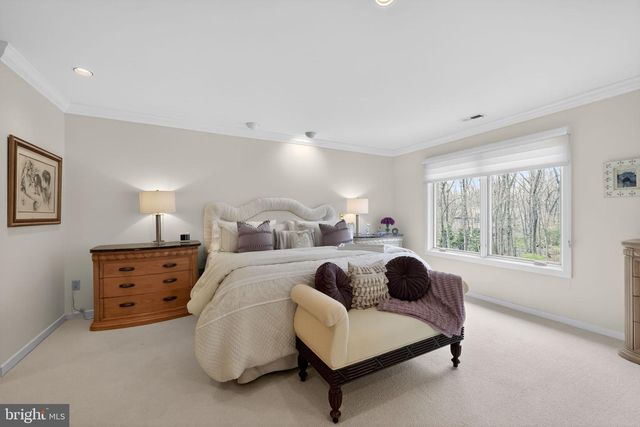 43 SOUTHWOOD DR, Cherry Hill, NJ 08003