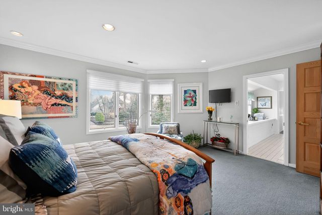 43 SOUTHWOOD DR, Cherry Hill, NJ 08003