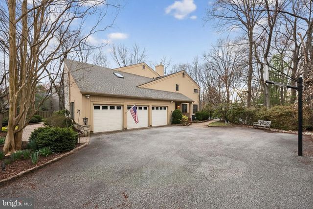 43 SOUTHWOOD DR, Cherry Hill, NJ 08003