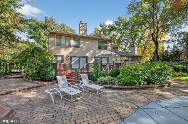 43 SOUTHWOOD DR, Cherry Hill, NJ 08003