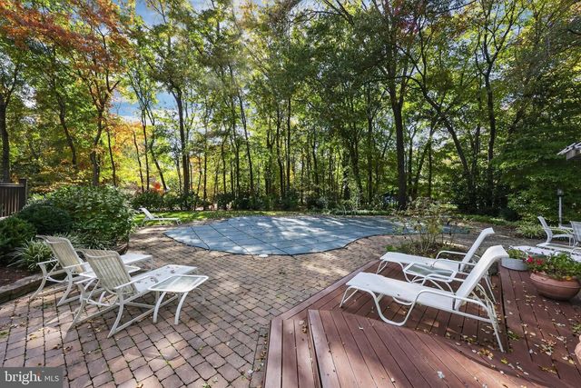 43 SOUTHWOOD DR, Cherry Hill, NJ 08003