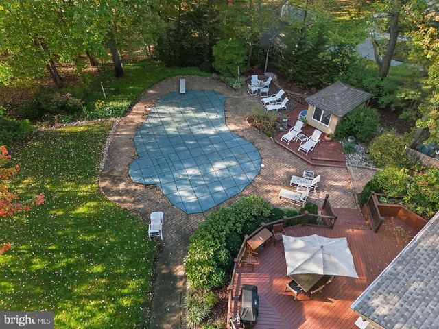 43 SOUTHWOOD DR, Cherry Hill, NJ 08003