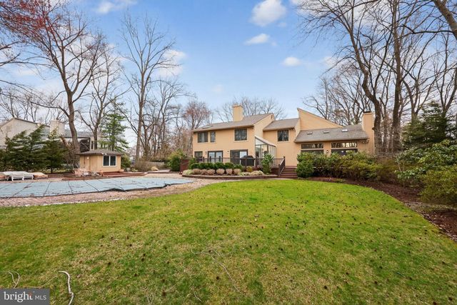 43 SOUTHWOOD DR, Cherry Hill, NJ 08003