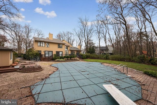 43 SOUTHWOOD DR, Cherry Hill, NJ 08003