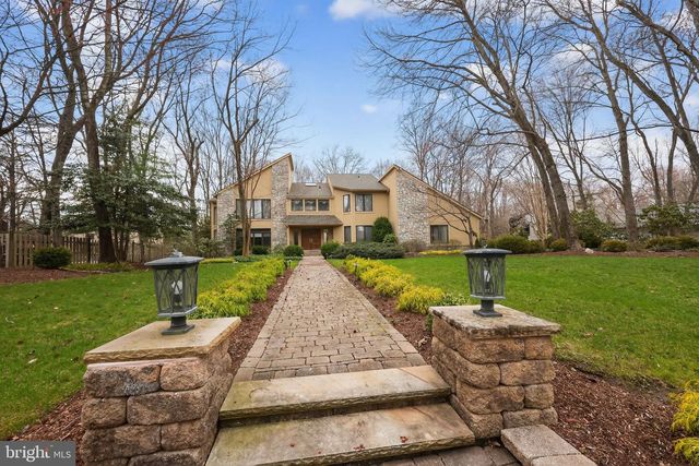 43 SOUTHWOOD DR, Cherry Hill, NJ 08003