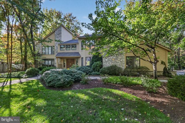 43 SOUTHWOOD DR, Cherry Hill, NJ 08003