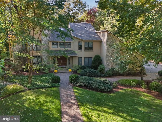 43 SOUTHWOOD DR, Cherry Hill, NJ 08003