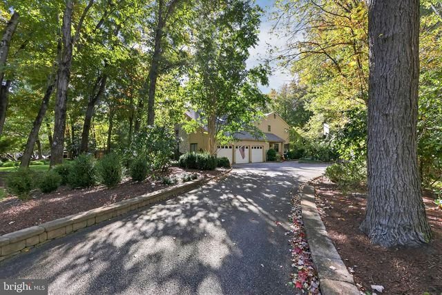 43 SOUTHWOOD DR, Cherry Hill, NJ 08003