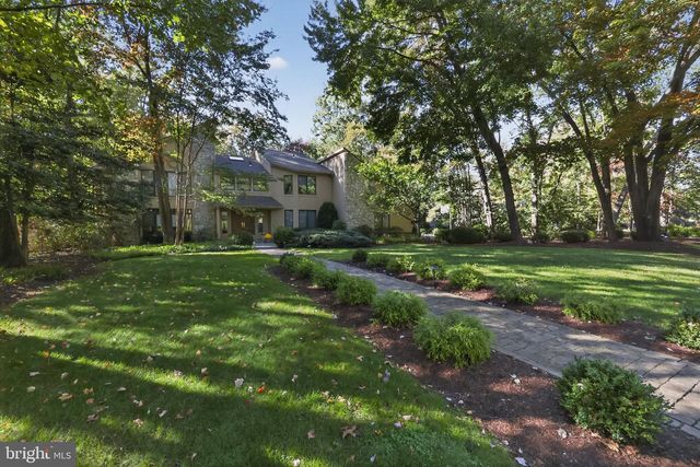 43 SOUTHWOOD DR, Cherry Hill, NJ 08003