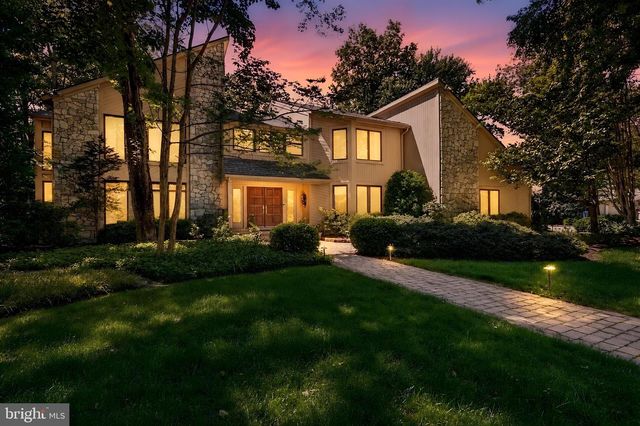 43 SOUTHWOOD DR, Cherry Hill, NJ 08003