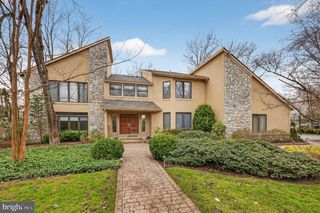 43 SOUTHWOOD DR, Cherry Hill, NJ 08003
