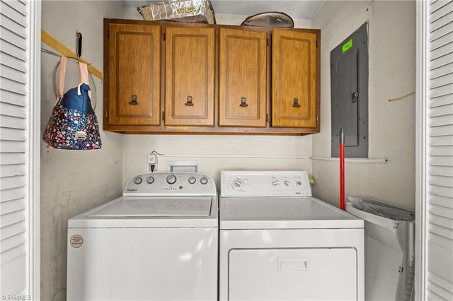1620 Lazy Lane, High Point, NC 27265