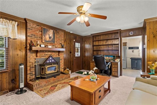 1620 Lazy Lane, High Point, NC 27265