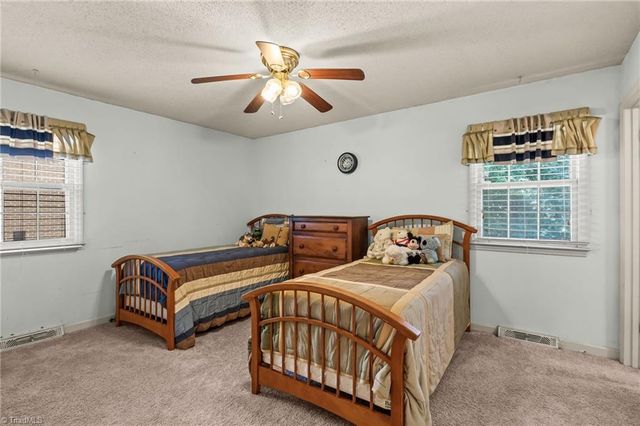 1620 Lazy Lane, High Point, NC 27265