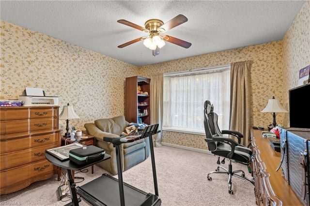 1620 Lazy Lane, High Point, NC 27265